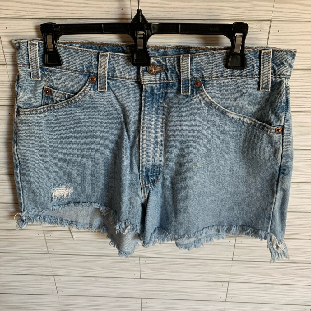 Levi Strauss 550 Light Blue Denim Cutoff Shorts - Casual High-Rise Style